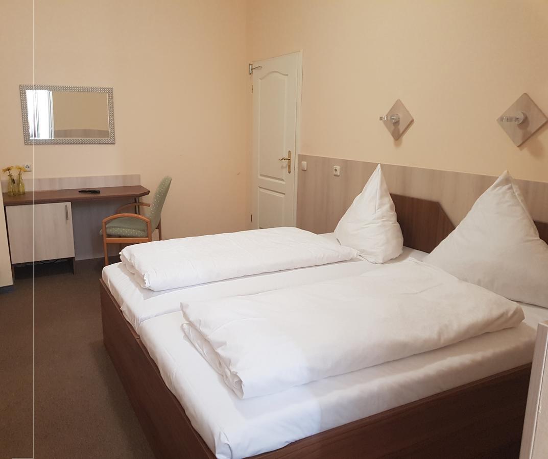 Im Bett 2* Nuremberg